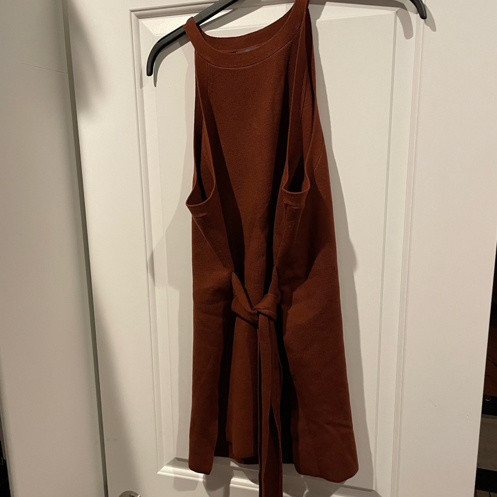 Size XL Anthropologie knit sleeveless top with tie waist - Never worn